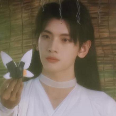 (梦幻蝴蝶长什么样)梦幻蝴蝶巨人肩膀之谜:不可思议的探索与发现 (梦幻蝴蝶长什么样)梦幻蝴蝶巨人肩膀之谜:不可思议的探索与发现