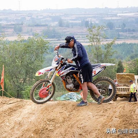 体验极速疯狂：最好玩的赛车游戏单机版PC推荐，挑战你的驾驶技术